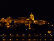 Budaer Burg bei Nacht02