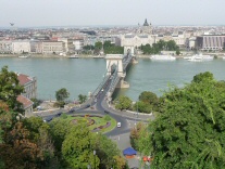 Budapest Kettenbruecke02