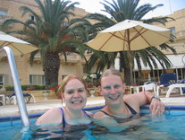 Poolinside2